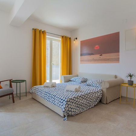 Apartment Garden Breeze Cres Bagian luar foto
